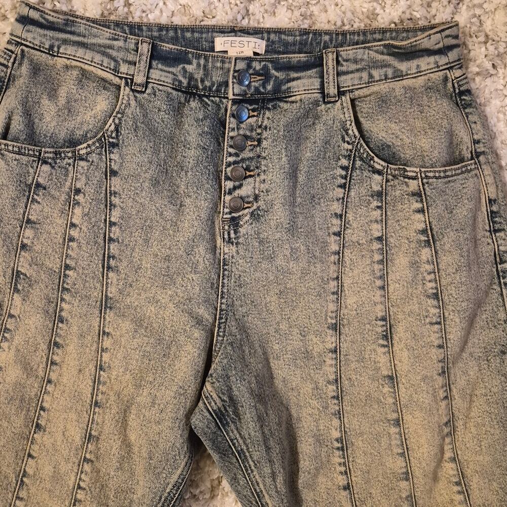 Festi by Torrid High-Rise Barrel Jean in Franklin Wash - Picture 5 of 8